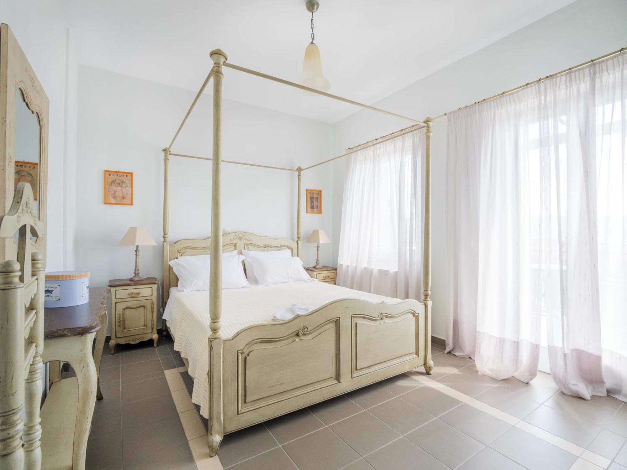 Heliades Maisonettes Mithimna Luaran gambar